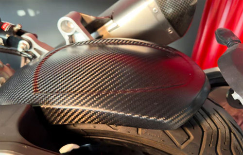 カスタムパーツ