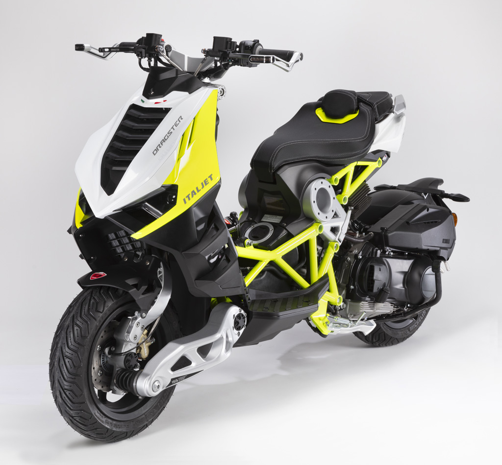 ドラッグスター300