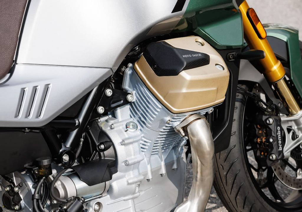 MOTO GUZZI V100 マンデーロ MOTO GUZZI V100 マンデーロ