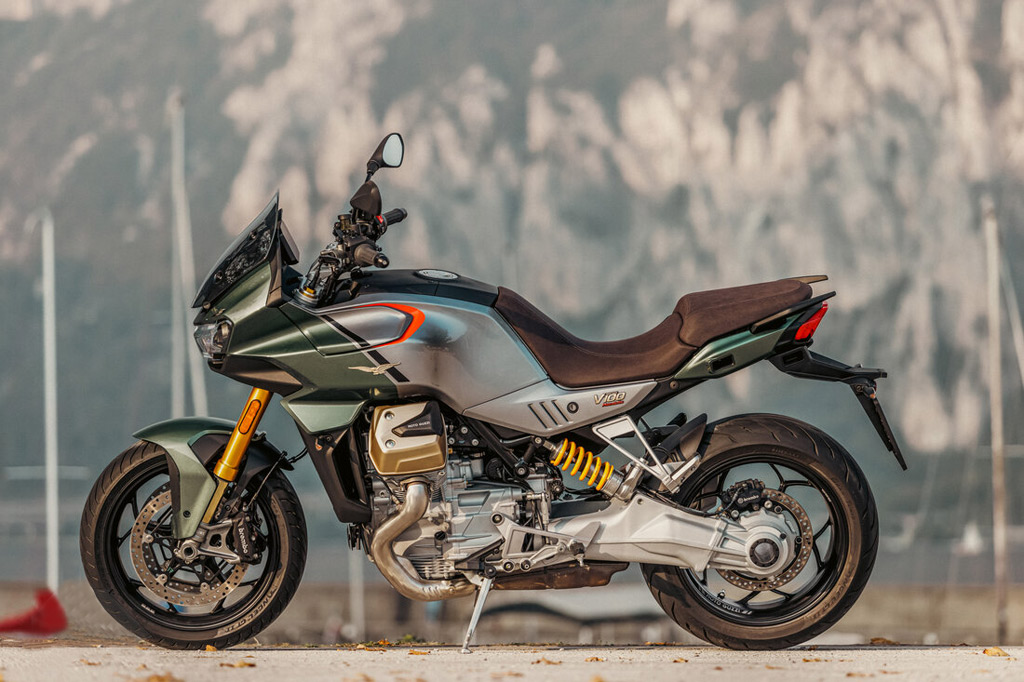 MOTO GUZZI V100 マンデーロ MOTO GUZZI V100 マンデーロ