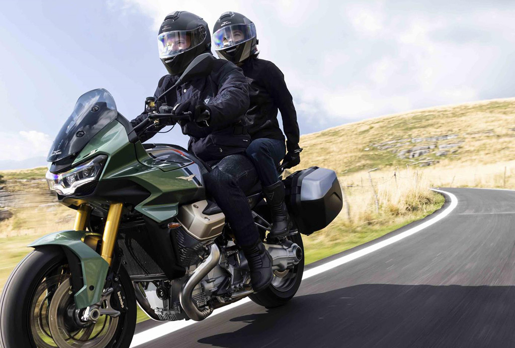 vMOTO GUZZI V100 マンデーロ MOTO GUZZI V100 マンデーロ